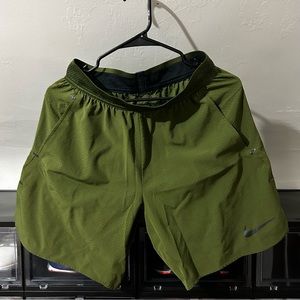 🔥: Nike • Military Green • 7" • Shorts • Medium